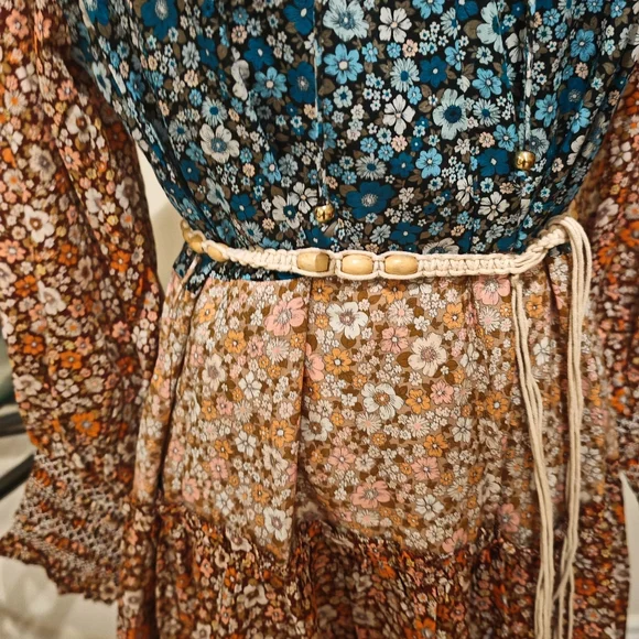 2/90 Tigerlily Takumi dress-0250 - Picture 13 of 17